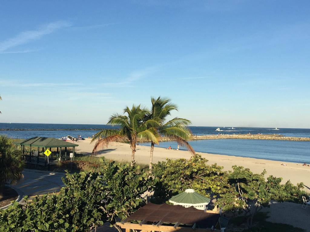 Rhumcay Beach Resort And Grille Fort Pierce Eksteriør bilde