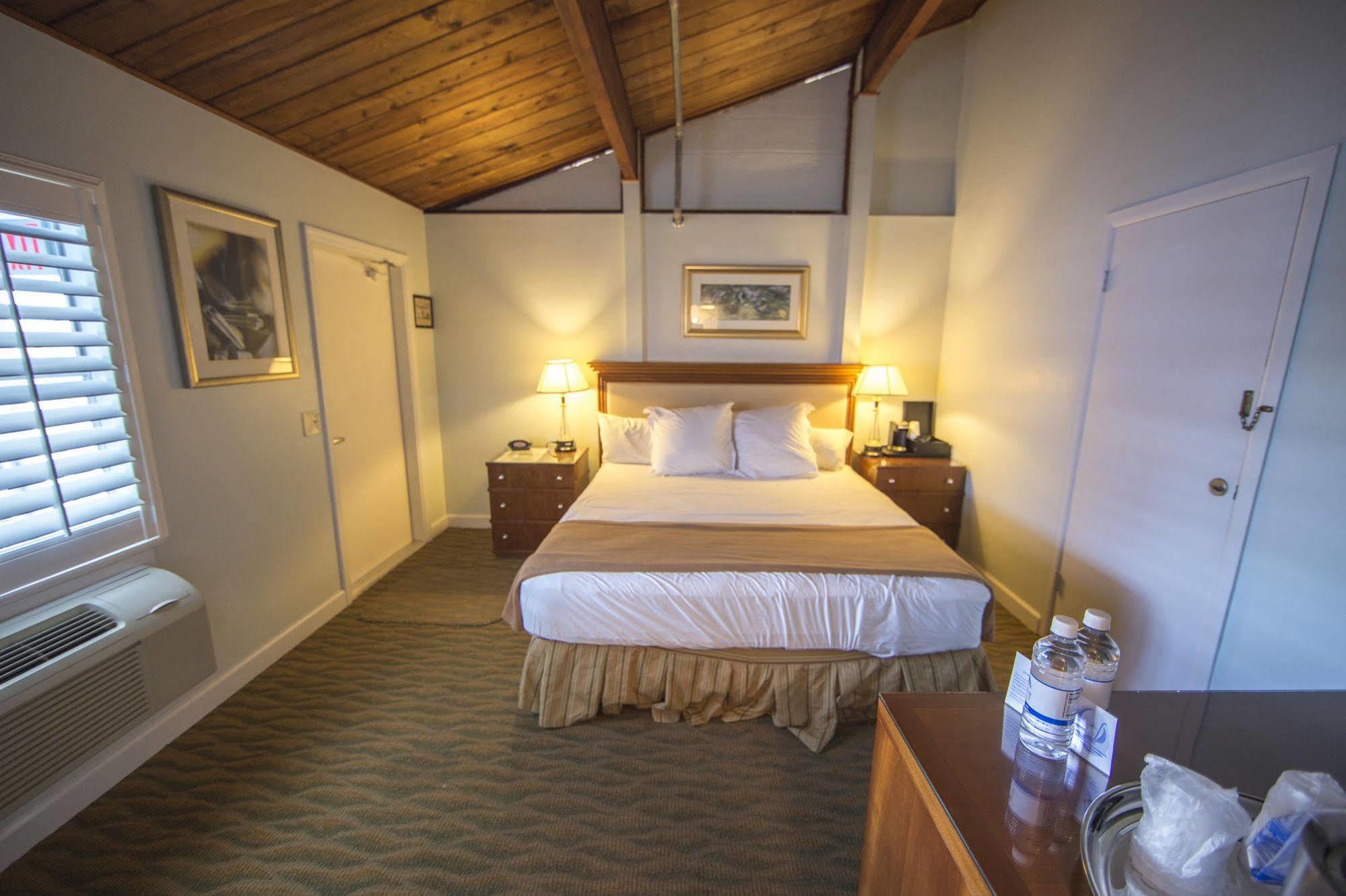 Rhumcay Beach Resort And Grille Fort Pierce Eksteriør bilde